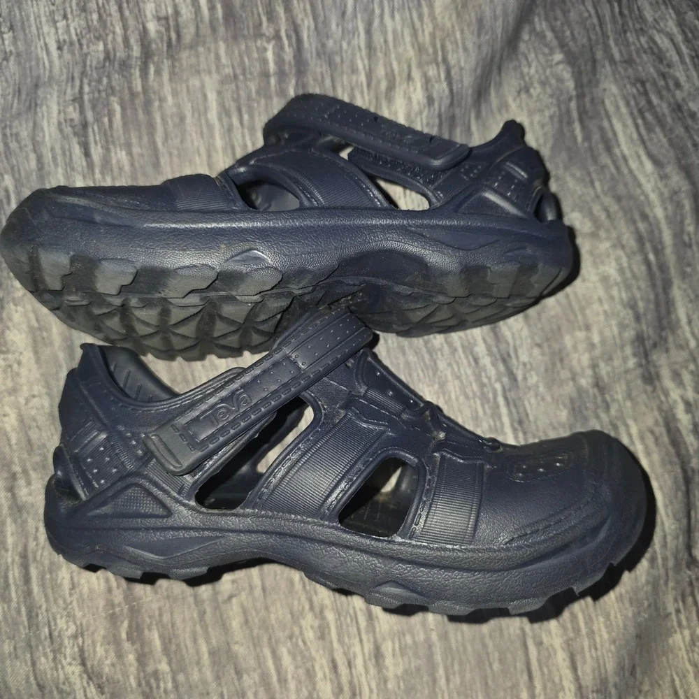 Teva Kids Navy Blue EVA Closed Toe Fisherman Sandals Water Shoes Size 12